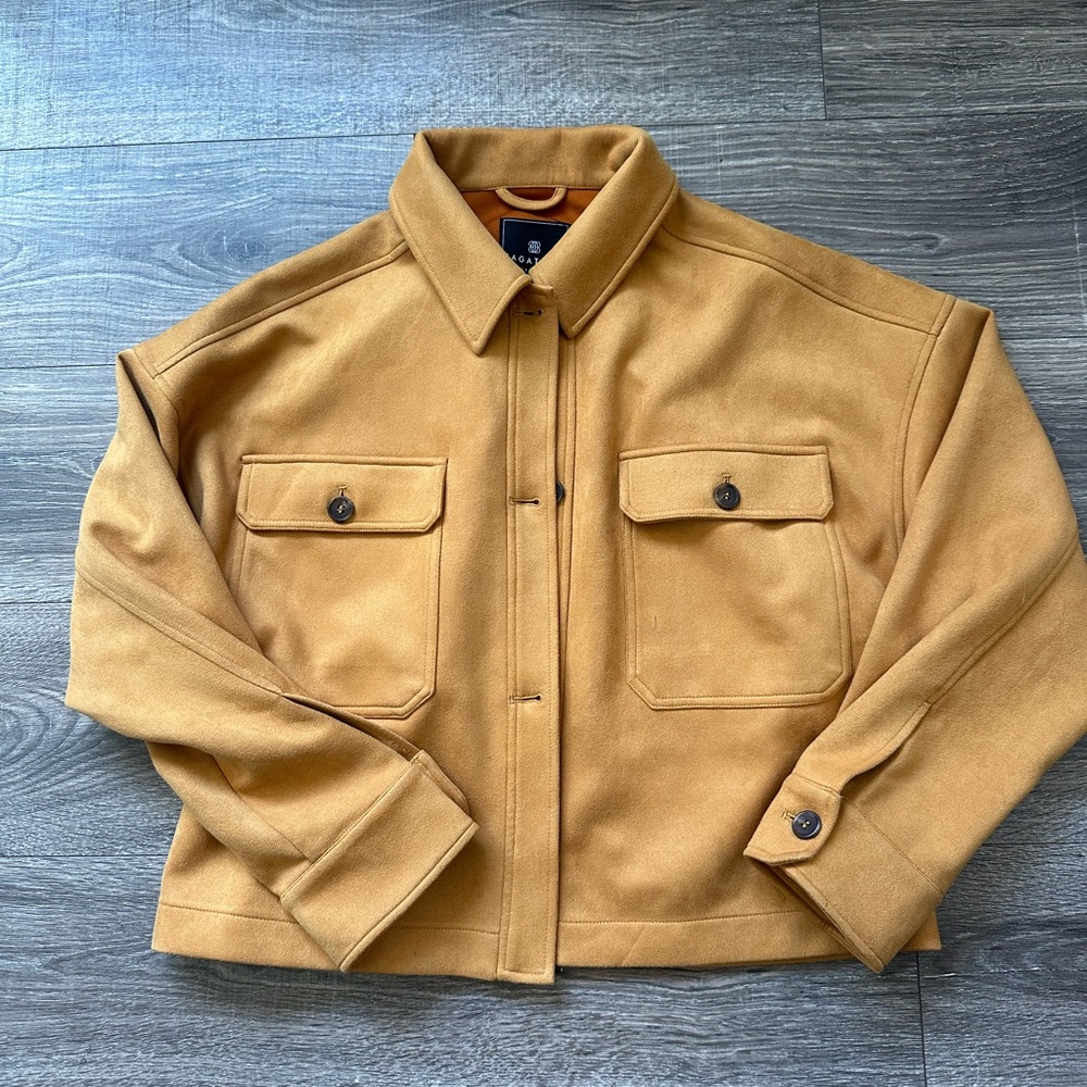Women’s button down top/jacket